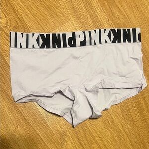 ⭐️PINK Victoria's Secret Lavender Seamless Boyshorts with Black Logo Waistband